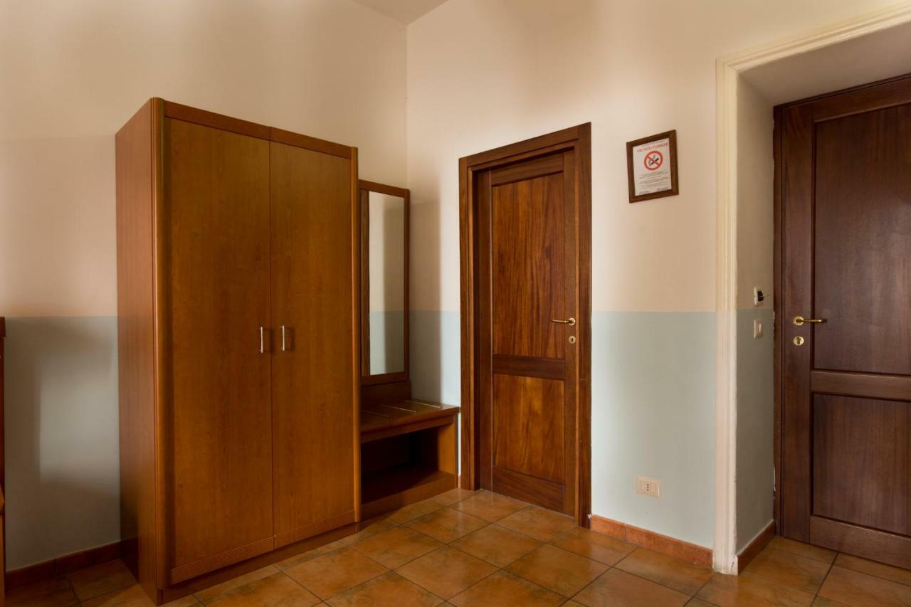 Few Steps From St Peter Bed & Breakfast Ngoại thất bức ảnh