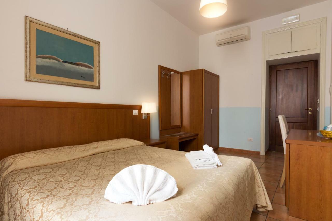 Few Steps From St Peter Bed & Breakfast Ngoại thất bức ảnh