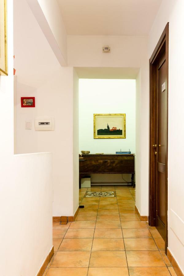 Few Steps From St Peter Bed & Breakfast Ngoại thất bức ảnh